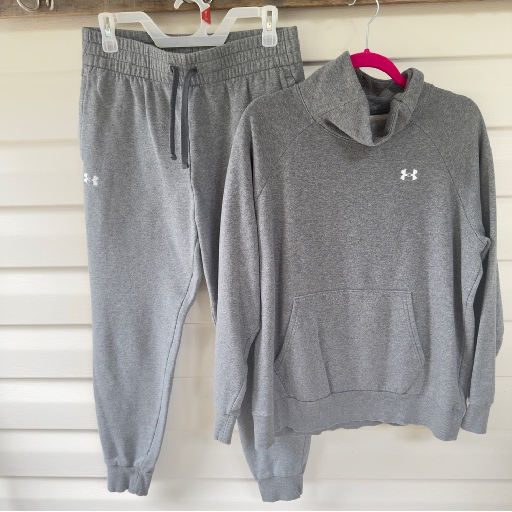Under Armour Women's Gray Turtleneck Set